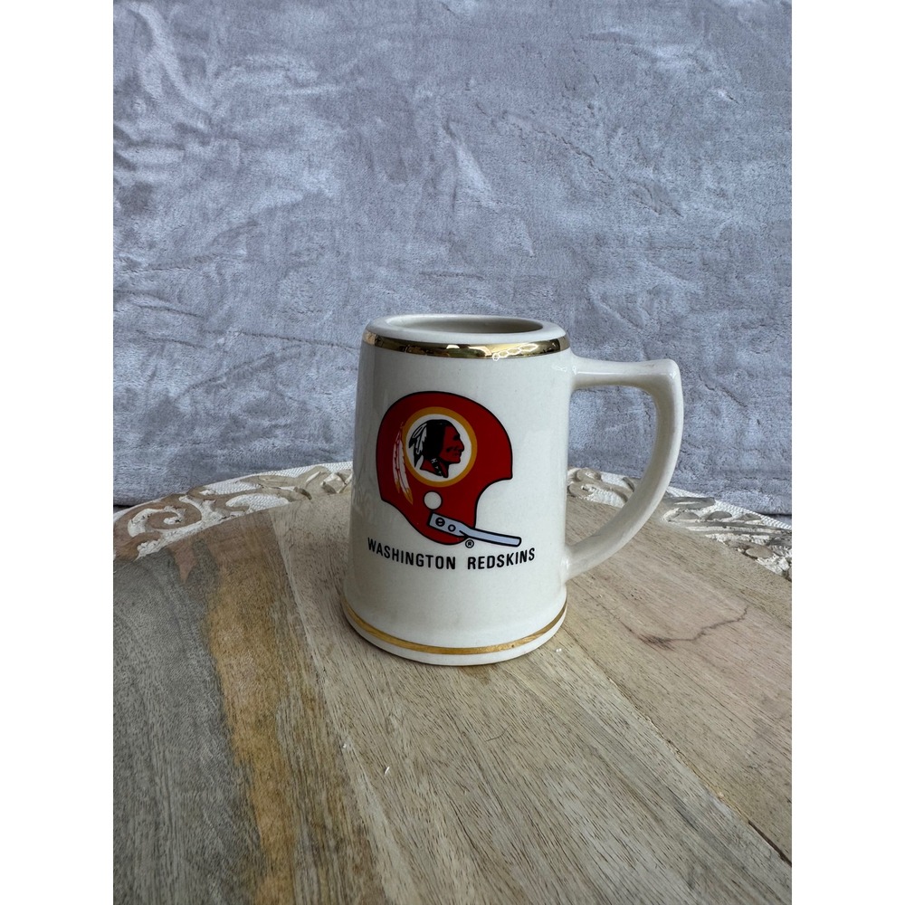 Vintage Washington Redskins Ceramic Beer Stein Mug Gold Trim NFL Helmet Logo 5in